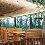Taverna Devolli ホテル クチョヴァ