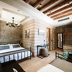 Taverna Devolli 5*