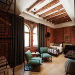 ホテル Taverna Devolli