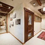Taverna Devolli ホテル 5*