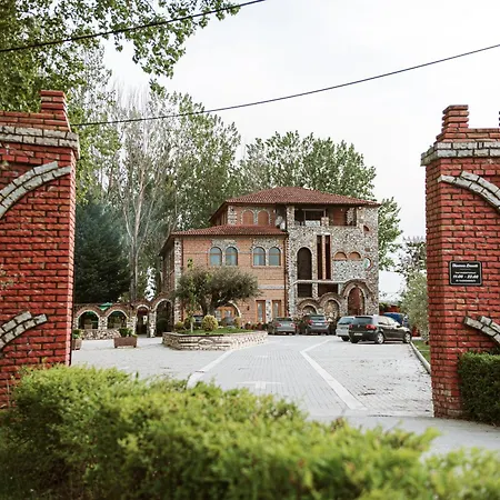 酒店 Taverna Devolli 5*