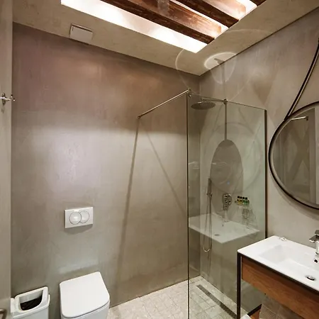 Taverna Devolli 5* 库乔韦