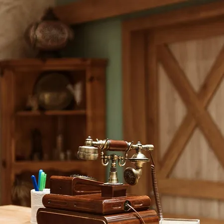 酒店 Taverna Devolli