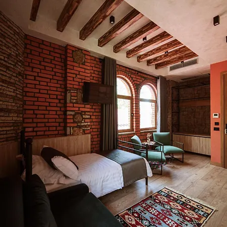 酒店 Taverna Devolli 5*