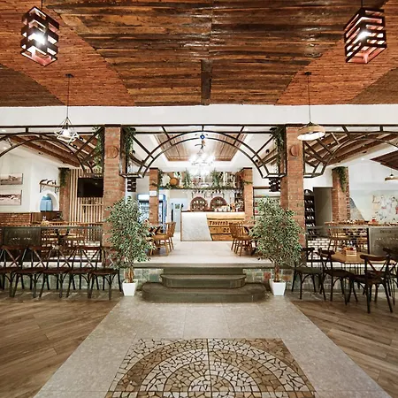 Taverna Devolli 库乔韦