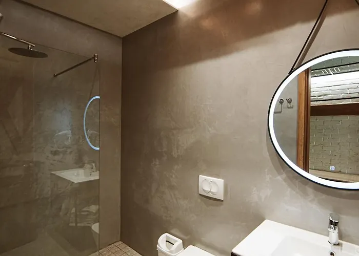 酒店 Taverna Devolli