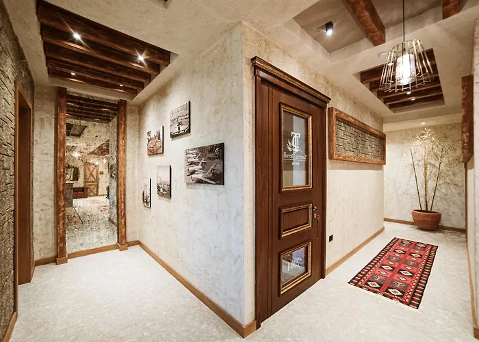 Taverna Devolli 酒店 5*