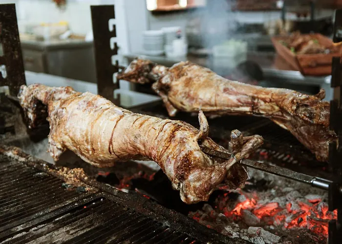 Taverna Devolli 酒店 库乔韦