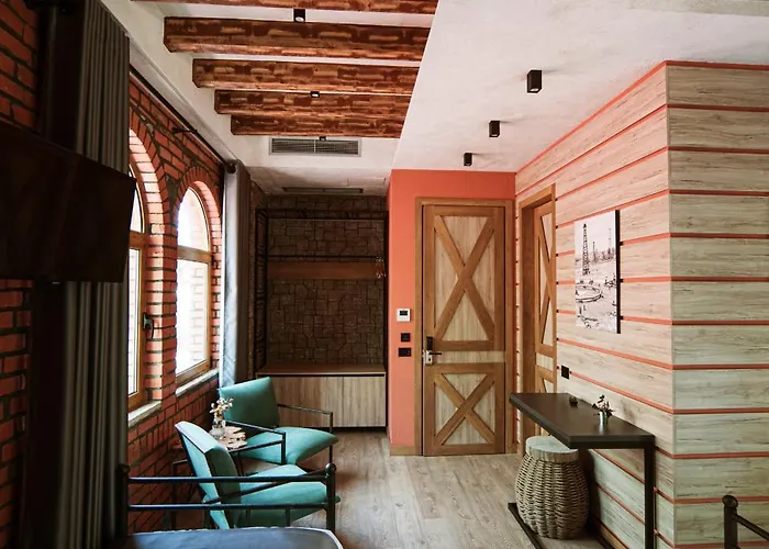 Taverna Devolli 酒店 库乔韦