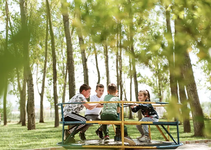 Taverna Devolli 5* 库乔韦